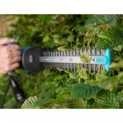 GARDENA - EasyCut 420/45 - Heggenschaar (gemotoriseerd) - Meslengte 45cm - Tandmes Opening 18mm -Aanbiedingen Bloeiruimte Winkel 1200x1200 525