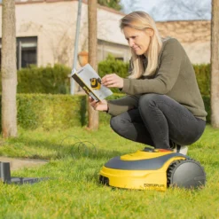 Powerplus POWXG6305 Robotmaaier - 18V - Voor Gazons Tot Ca. 500m² - Maaibreedte 180mm - Incl. Laadstation En Accessoires -Aanbiedingen Bloeiruimte Winkel 1200x1200 648