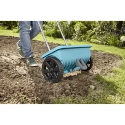 GARDENA - Strooiwagen L - Strooikar - 400m2 - 12.5 Liter -Aanbiedingen Bloeiruimte Winkel 1200x1200 658