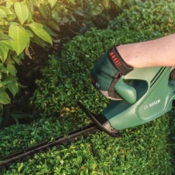 Bosch EasyHedgeCut 18-45 Heggenschaar - Zonder 18 V Accu En Lader -Aanbiedingen Bloeiruimte Winkel 1200x675 2