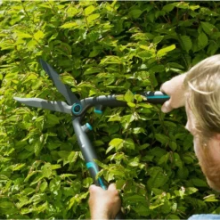 GARDENA - EasyCut - Heggenschaar - Extra Licht Van Gewicht -Aanbiedingen Bloeiruimte Winkel 1200x800 155