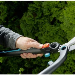 GARDENA - 2 In 1 EnergyCut Heggenschaar - 2.5x Meer Kracht - Totale Lengte 60 Cm -Aanbiedingen Bloeiruimte Winkel 1200x813 3