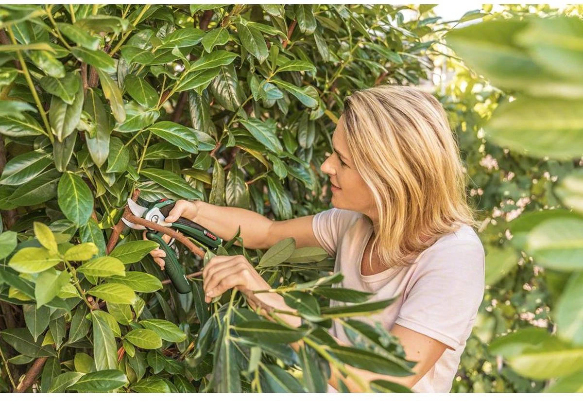 Bosch EasyPrune Accu Snoeischaar - 3.6 V Accu - USB 2 Bosch EasyPrune Accu Snoeischaar - 3.6 V Accu - USB - Afbeelding 2