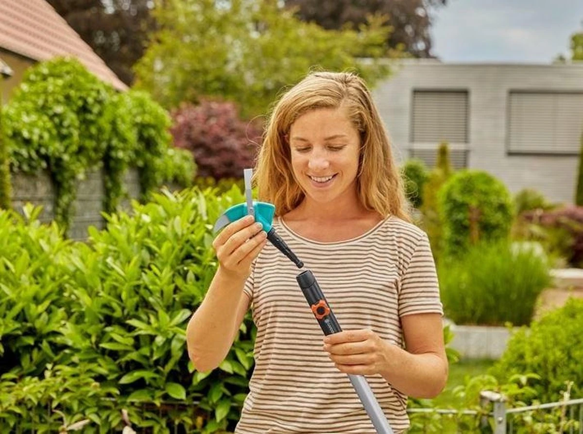 Gardena 2-in-1 Combisysteem Voegenmes - 25 X 14.5 Cm - Blauw 8 Gardena 2-in-1 Combisysteem Voegenmes - 25 X 14.5 Cm - Blauw - Afbeelding 8