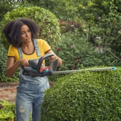 GARDENA - ComfortCut 50/18V-P4A Ready-To-Use Set - Heggenschaar -Aanbiedingen Bloeiruimte Winkel 1200x899 14