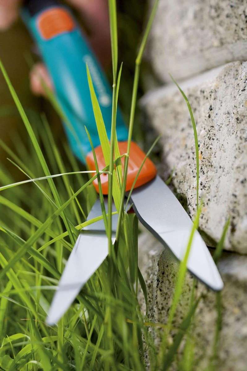 GARDENA Comfort Grasschaar - 360° Draaibaar - Antikleef Coating - Golfsnede 4 GARDENA Comfort Grasschaar - 360° Draaibaar - Antikleef Coating - Golfsnede - Afbeelding 4