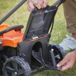 Black & Decker BLACK+DECKER BCMW3318N-XJ Grasmaaier - 18V - 33cm - Excl. Accu & Lader 21 Black & Decker BLACK+DECKER BCMW3318N-XJ Grasmaaier - 18V - 33cm - Excl. Accu & Lader -Aanbiedingen Bloeiruimte Winkel 800x1200 44